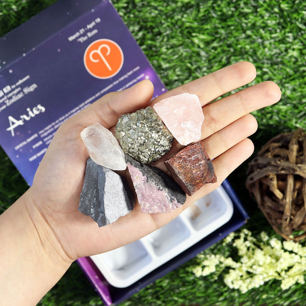 Aries Zodiac Crystal Kit, Crystal Set for Birthday, Horoscope, Astrology. 6 Birthstones in a Gift Box, Crystal Bundles