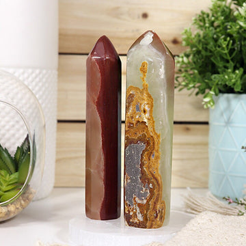 Natural Red and Green Onyx Round Tip Tower - Banded Onyx Towers